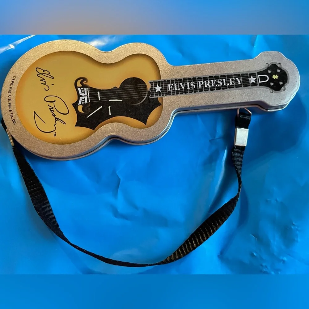 🎸🎶 Elvis Presley Guitar Shaped Tin Pencil Case 🎶🎸
